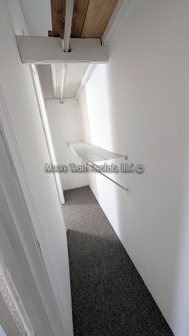 Building Photo - Cedar Hill Cir - Duplex