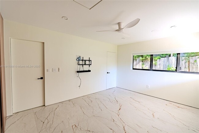 Building Photo - 3711 Battersea Rd