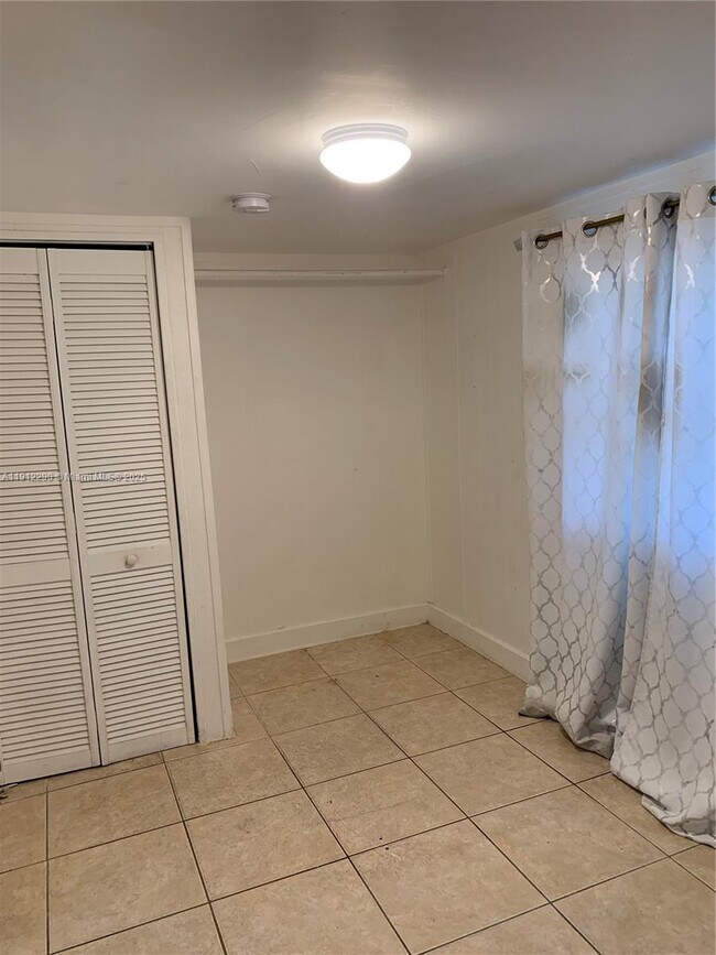 Building Photo - 750 NW 118th St