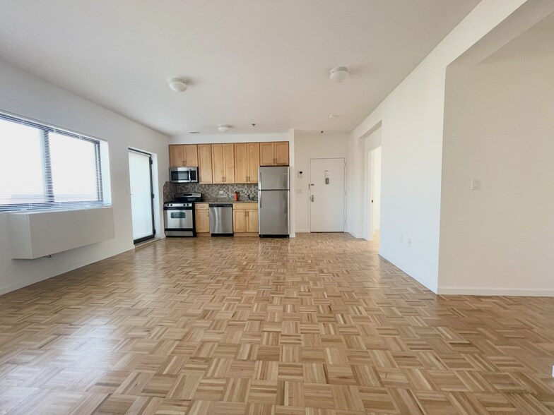 Building Photo - 3156 31st St