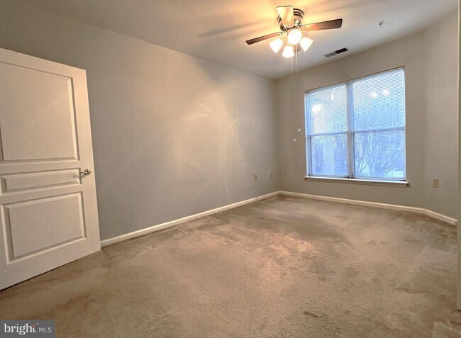 Building Photo - 12919 Alton Square