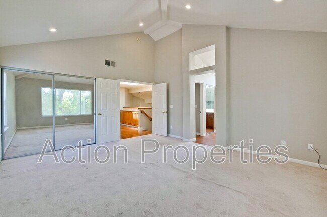 Building Photo - 11754 Ridge Creek Ct