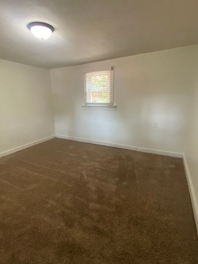 Building Photo - 2017 Monte Vista Dr