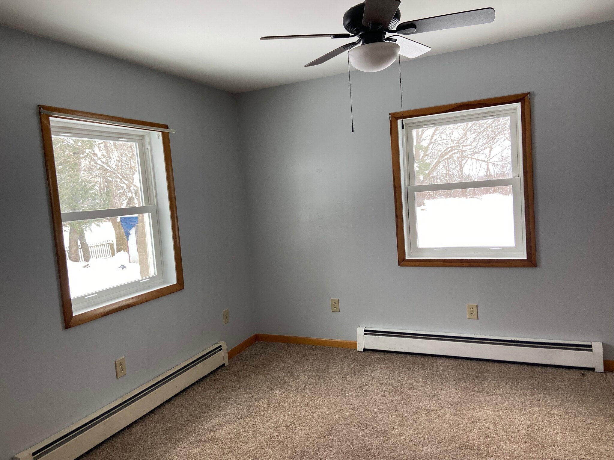 Building Photo - 2552 Malletts Bay Ave