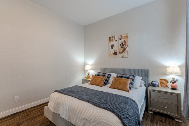 Building Photo - 25403 Angelwood Springs Ln