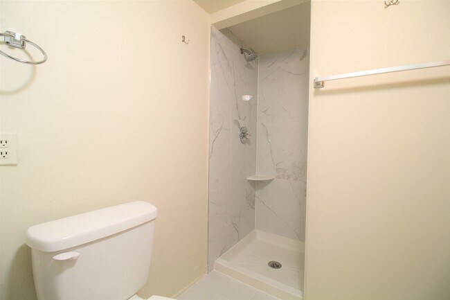 Building Photo - Spacious 2 BR 2 BA w/ Decorative Fireplace...