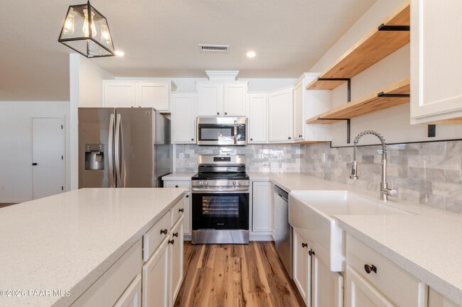 Building Photo - 4840 N Agua Fria Dr