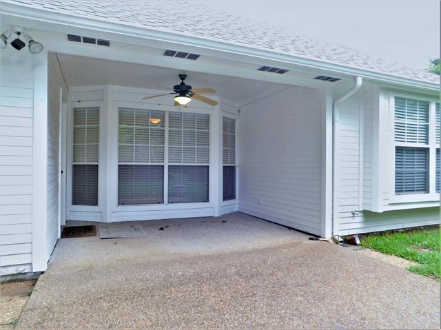 Building Photo - 516 Chateau Ct
