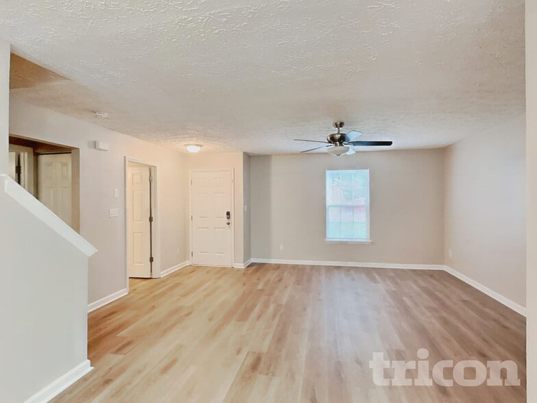 Building Photo - 5808 Brambleton Ave