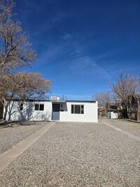 Building Photo - 4811 Comanche Rd NE