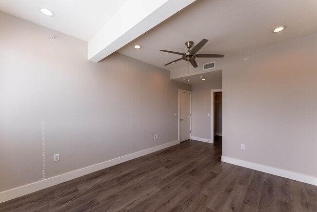 Building Photo - Discover the Ultimate in South Austin Living at Skybridge Lofts - Modern 2 Bedroom, 2.5 Bathroom ...
