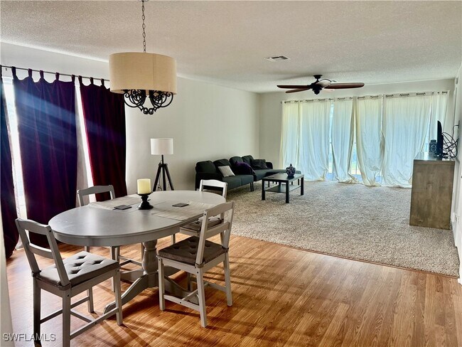 Building Photo - 1645 Spoonbill Ln