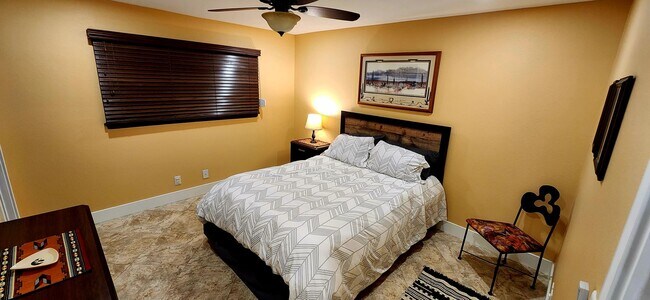 Building Photo - Nicely updated home in 45+ Active Adult Community of Leisure World. Available April 1st, 2025 to ...