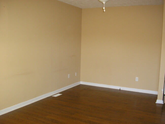 Building Photo - 109 Hillridge Ct