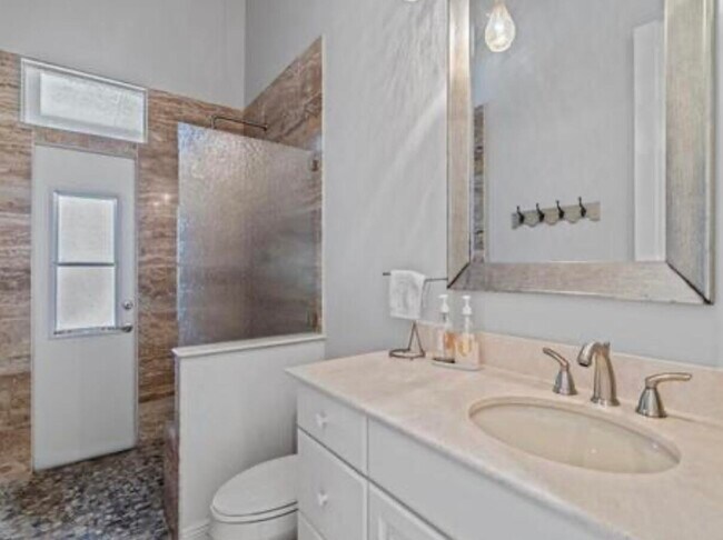 Building Photo - 8204 Kiawah Trce