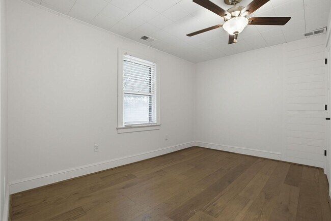 Building Photo - 3 Bedroom Newly Renovated Home in Central SC