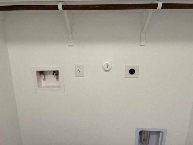 Building Photo - Move In Within 30 Days — Only $1,375! Limited-Time Offer