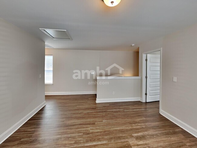 Building Photo - 5080 Mountain Springs Rd
