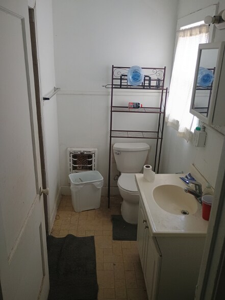 Building Photo - 2806 Nueces St