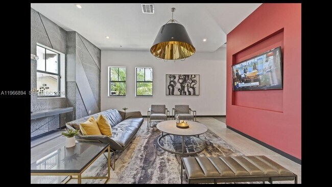 Building Photo - 7850 Pasadena Blvd