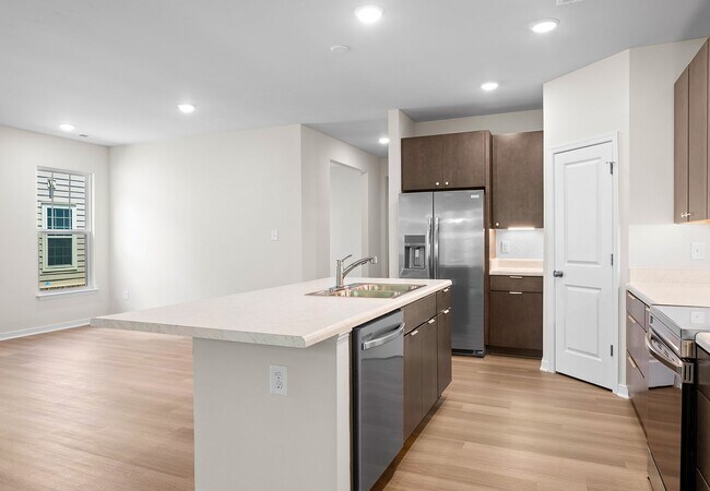 Building Photo - $3,000 / 2 br / 2 ba / 1,650 sqft