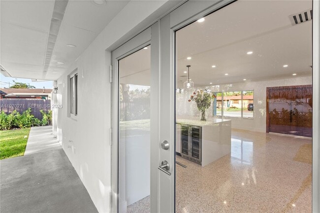 Building Photo - 6030 SW 109th Ct