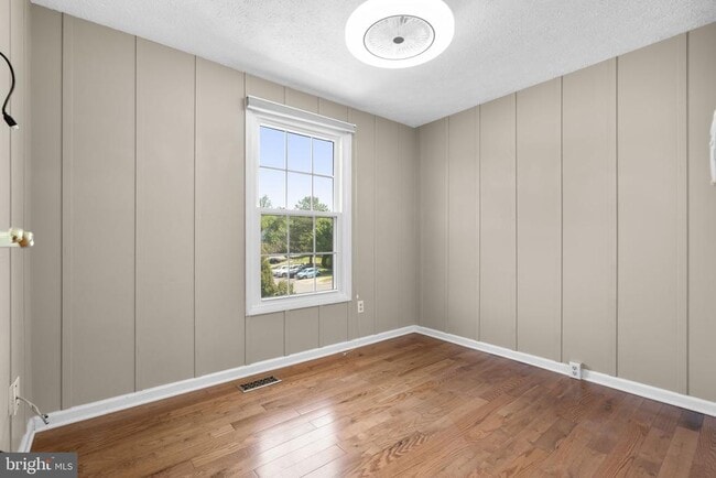 Building Photo - 13250 Custom House Ct