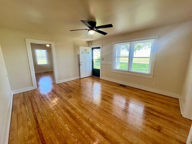 Building Photo - Location, Community, Quality Living. It Starts Here!