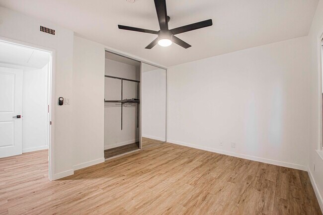 Building Photo - 8748.5 Belford Ave