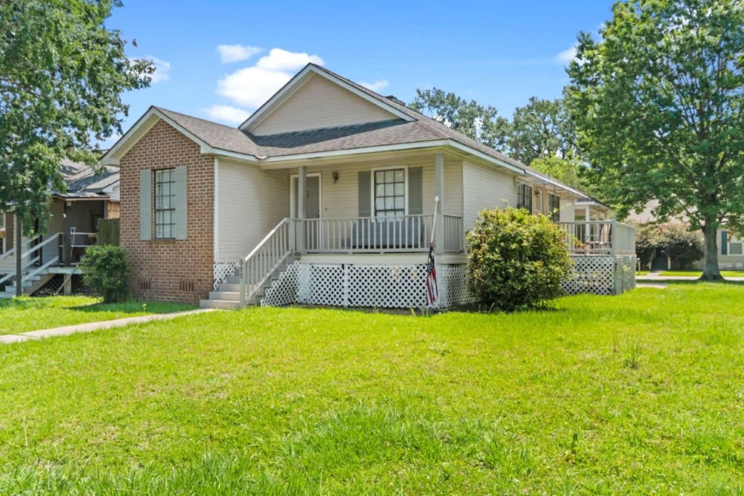 Building Photo - 553 Westhaven Blvd