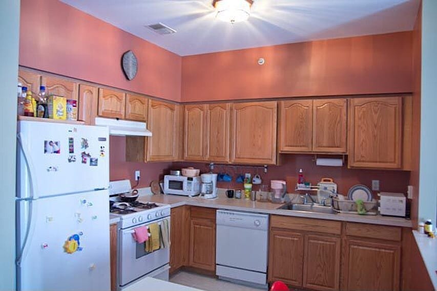 Kitchen - 834 Dominick Ct