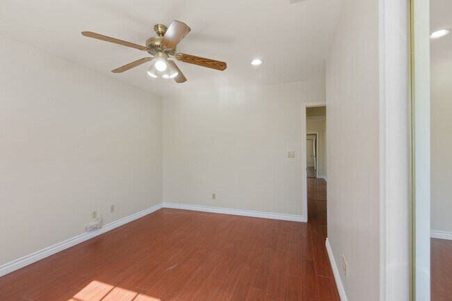 Building Photo - Spacious Mission Hills Home – Modern Comfo...