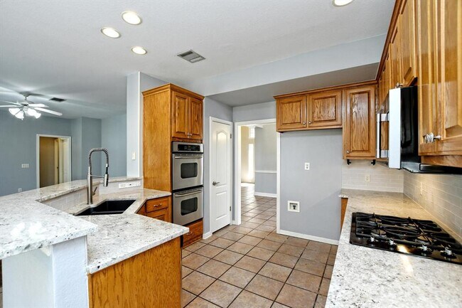 Building Photo - 9934 Barbrook Dr