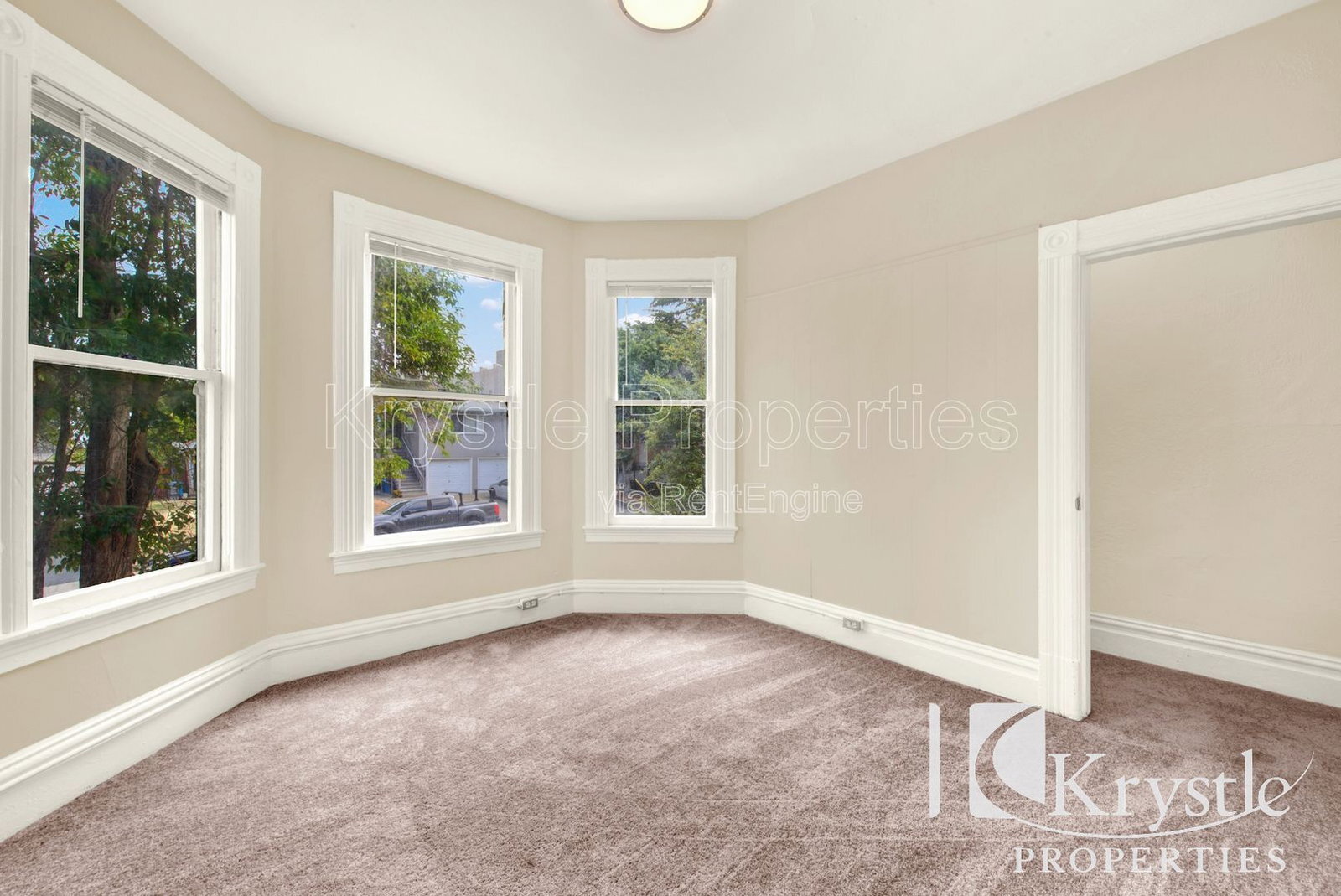 Building Photo - 709 Carolina St