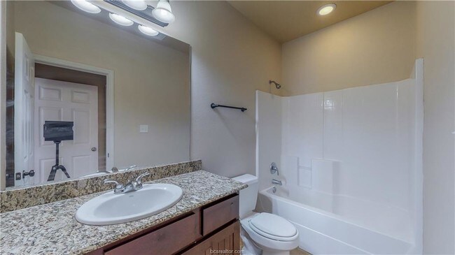 Building Photo - 3357 Keefer Loop