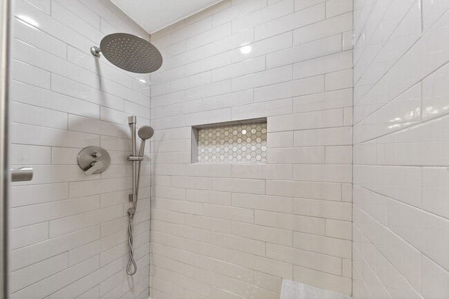 Building Photo - 2651 Skyview Shadows Ct