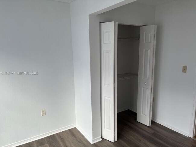 Building Photo - 2319 N Congress Ave