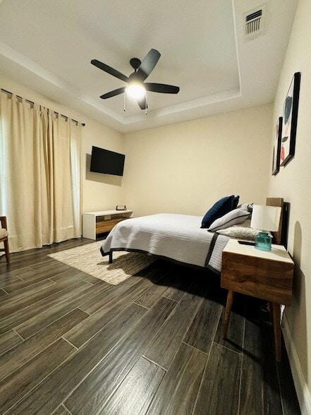 Building Photo - 2301 Lemonwood St