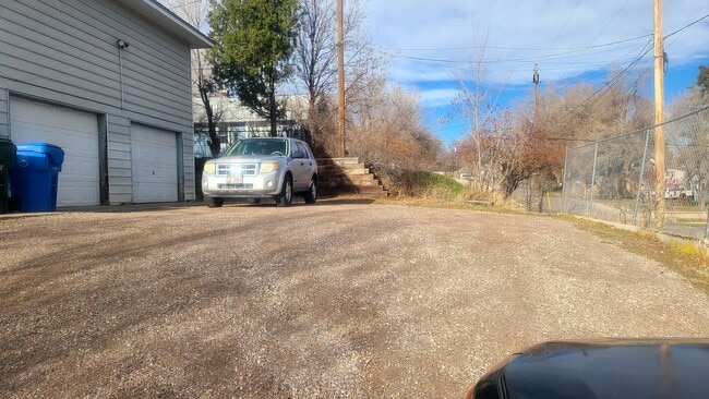 Building Photo - 945 Buchanan Ave