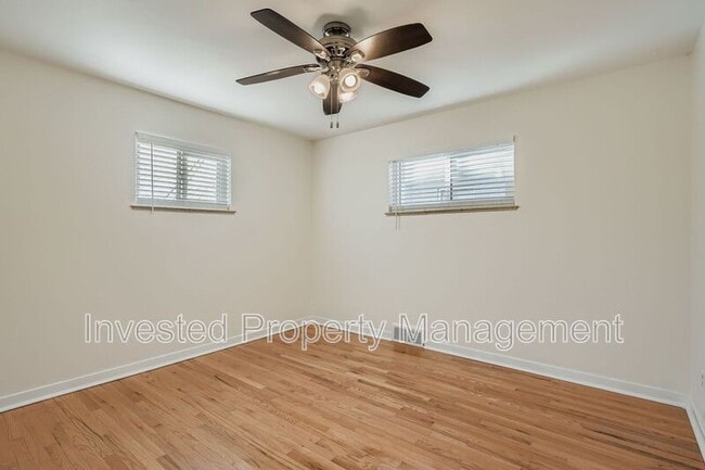 Building Photo - 4334 E 18th Ave