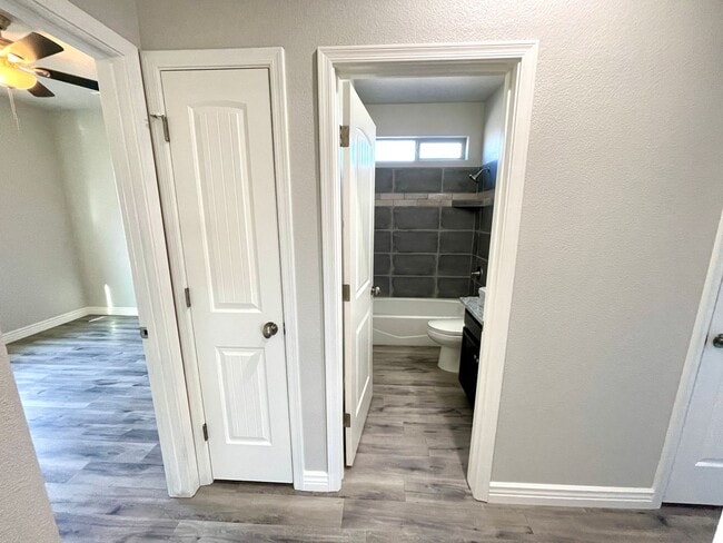Building Photo - Beautiful 2024 Built 3 Bedroom 2 Bath Home...