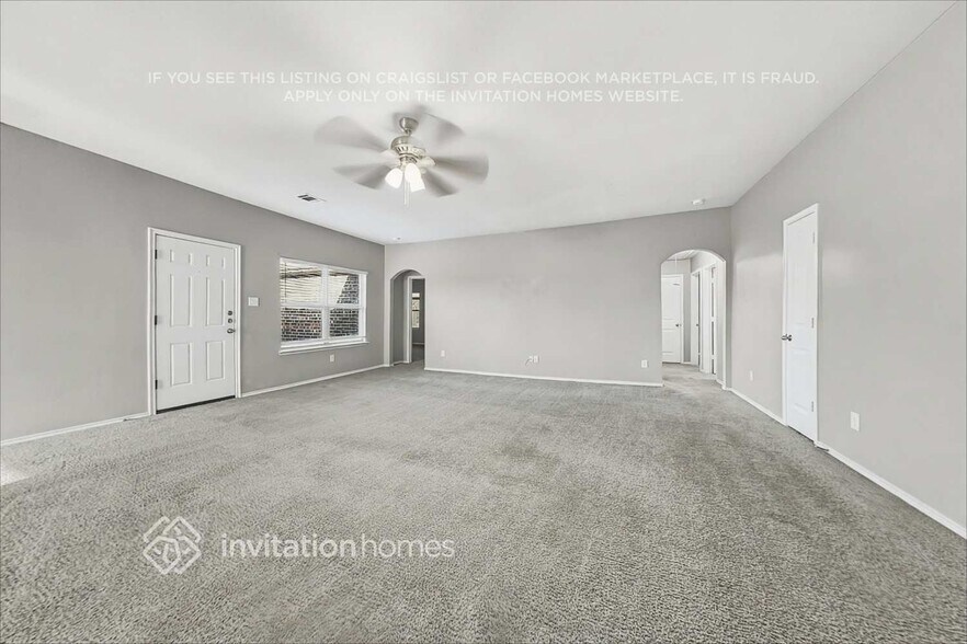 Building Photo - 313 Eastland Ct