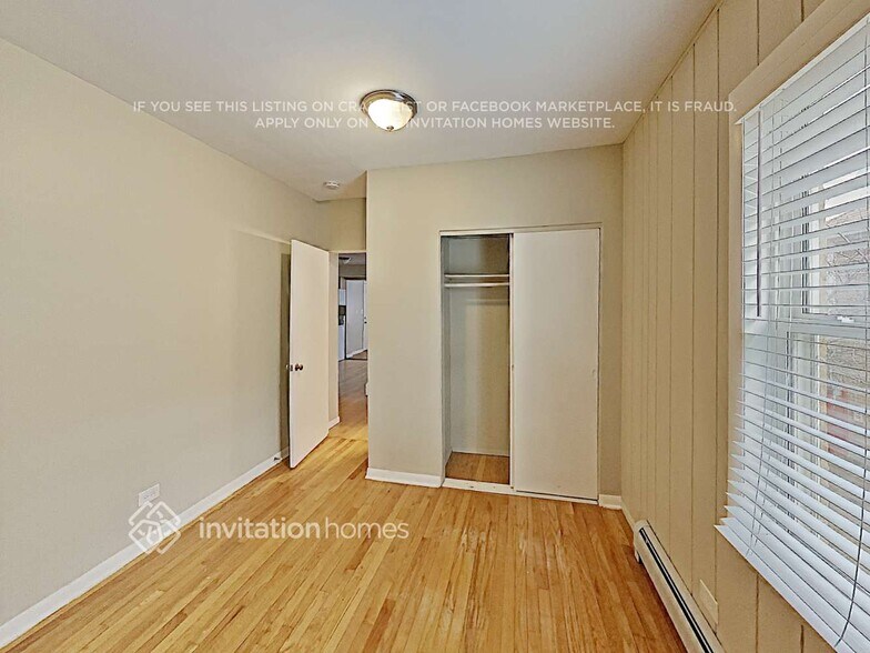 Building Photo - 7938 W Elmgrove Dr