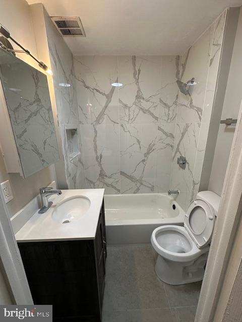 Building Photo - 2555 Grays Ferry Ave