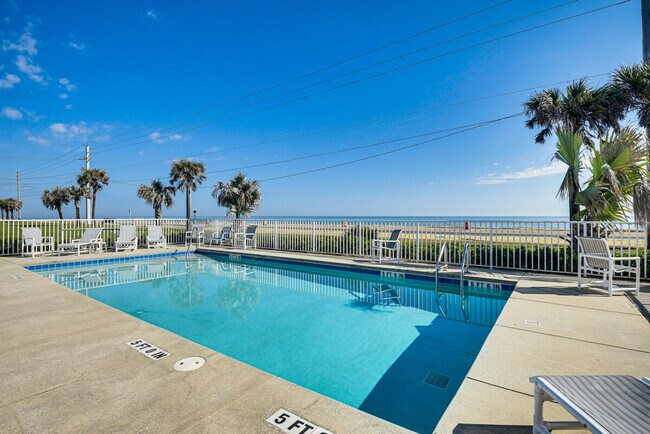 Building Photo - 2470 Ocean Shore Blvd