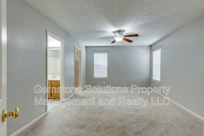 Building Photo - 2214 Falcon Creek Dr