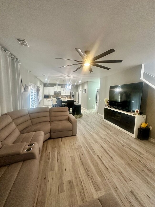 Building Photo - 201 Flowing Meadows Dr