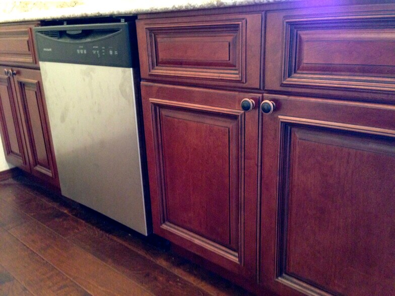 Building Photo - 220 Mount Hope Ct