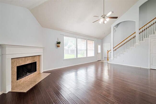 Building Photo - 24730 Blane Dr