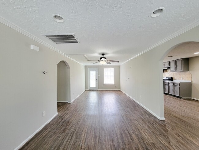 Building Photo - 3416 Europa St
